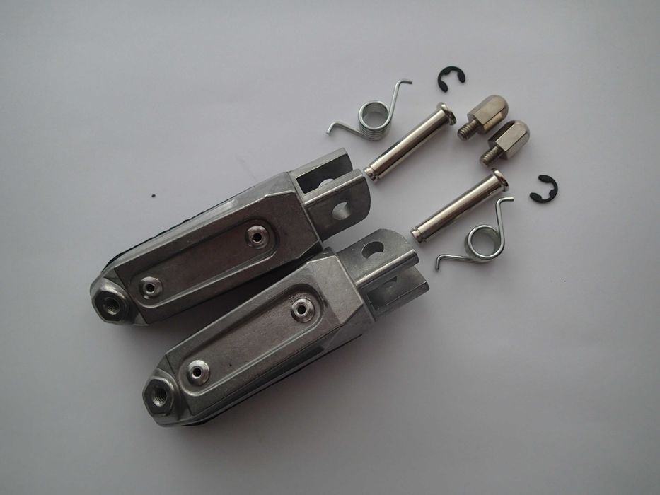 Podnóżki przód GSF650/1250 Bandit,Vstrom,GSX650F