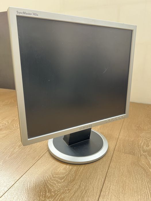 Монітор Samsung SyncMaster 740N