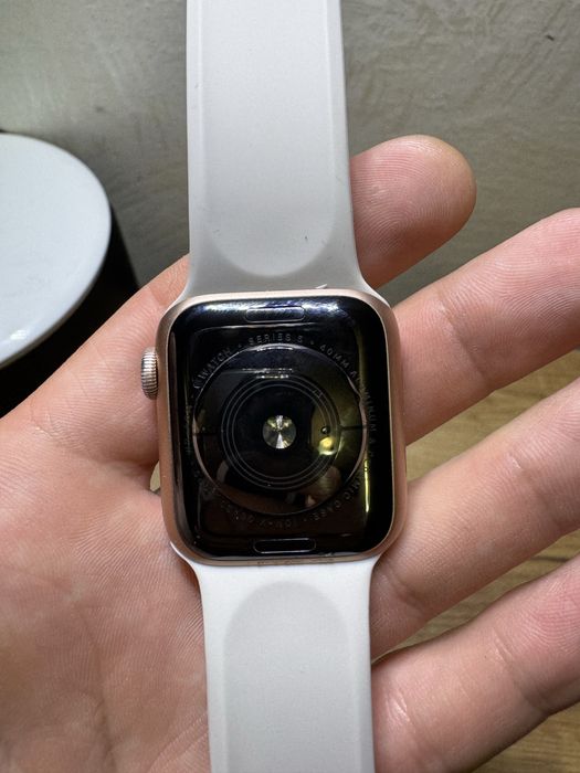 Apple Watch 5 40 mm акб 97% гарний  стан