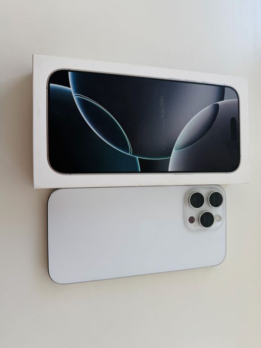 Як новий iphone 16 pro max silver 256 фіз сім коробка