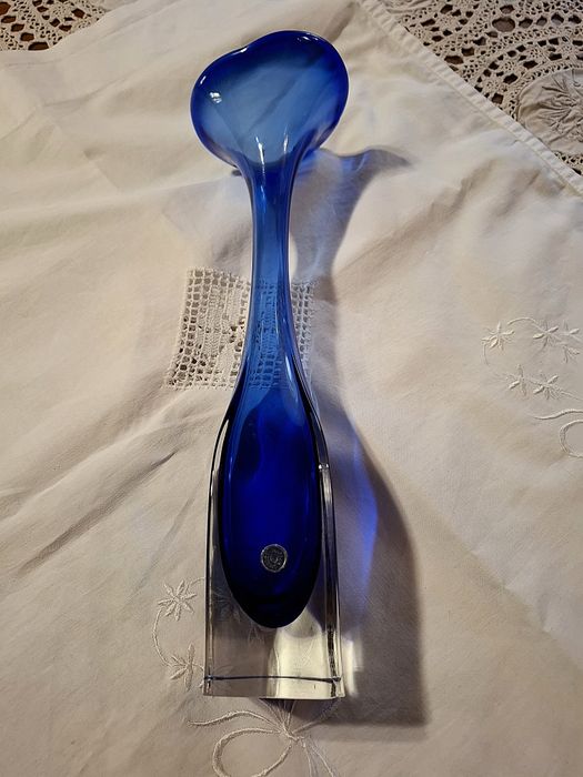 Szwedzki wazon w kobaltowym kolorze