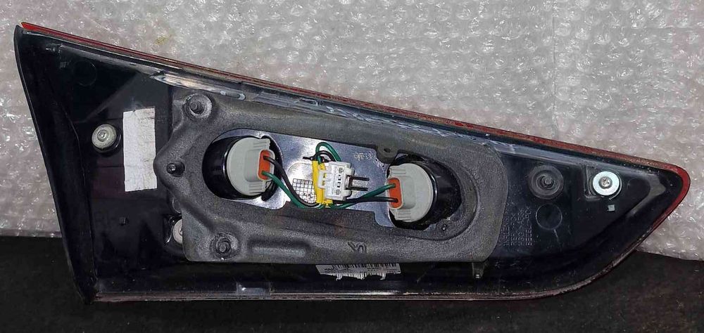 Farolim da Mala Direito 92404C8000 - HYUNDAI i20 II