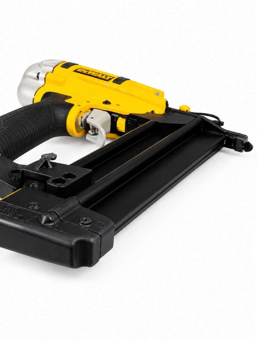 Gwoździarka Pneumatyczna Dewalt DPN1850-XJ