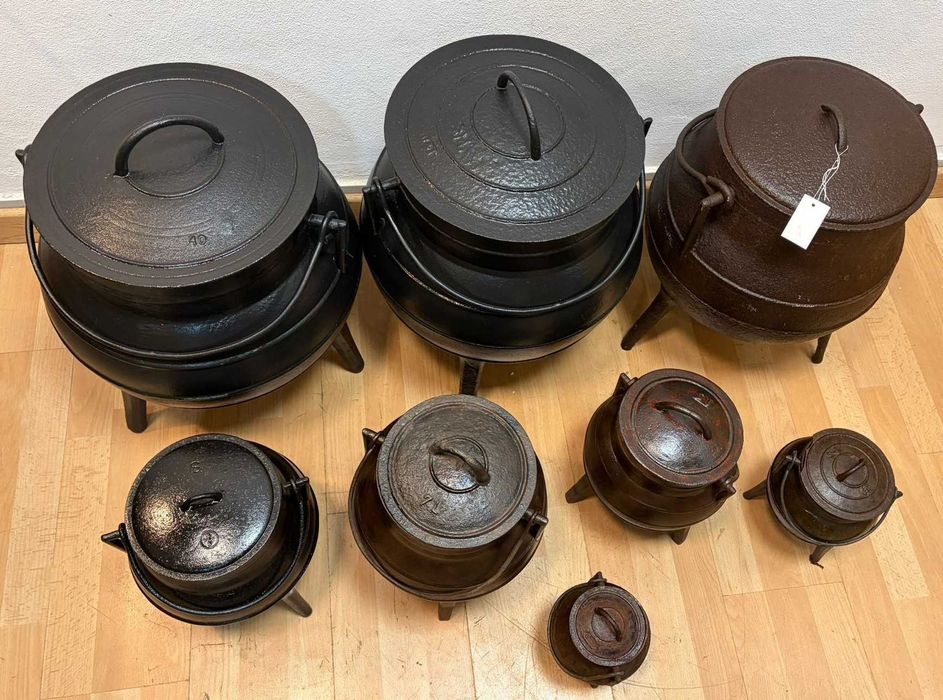 Panelas ou caldeiroes com 3 pernas em ferro fundido
