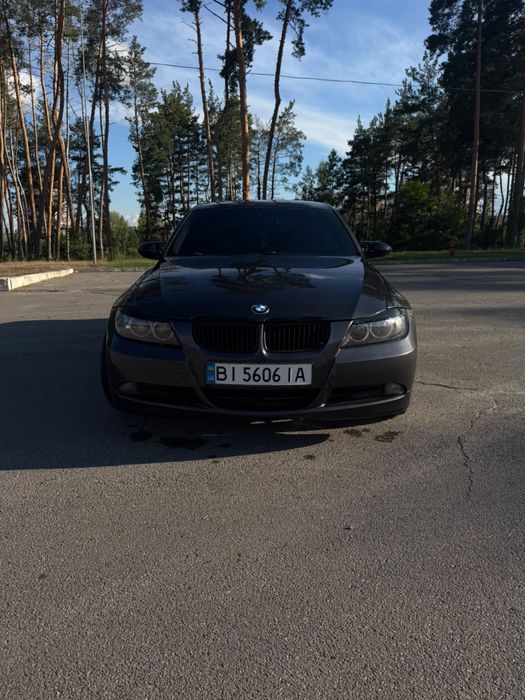 BMW E90 325xi седан автомат 2005