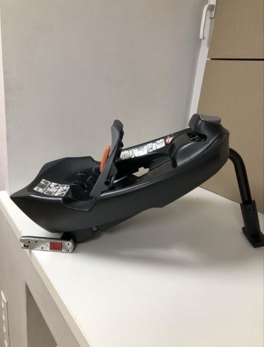 База Isofix Cybex для автокрісла Cloud Q та Aton
