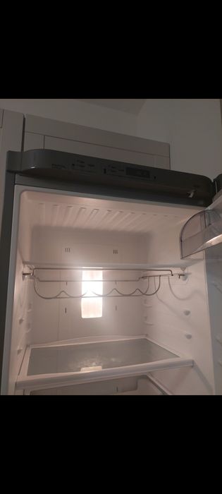 Pólka druciana na butelki do chłodziarki Mastercook LCE-918NFXW