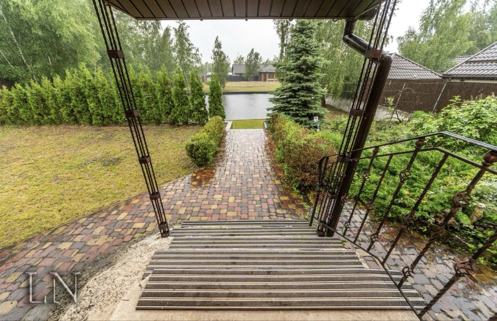 Продаж будинку в селі Кийлів з власним виходом до води