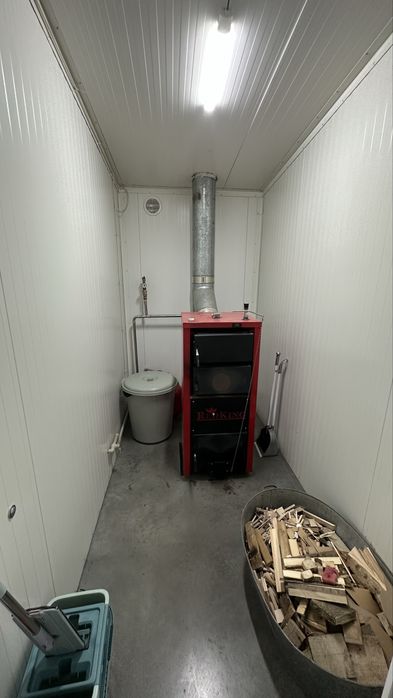 Продаж; ділянка 33 сотки; Чернівці; + приміщення; бізнес;