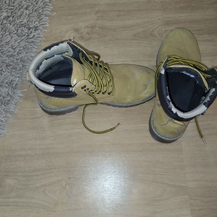 botas da Pull and bear