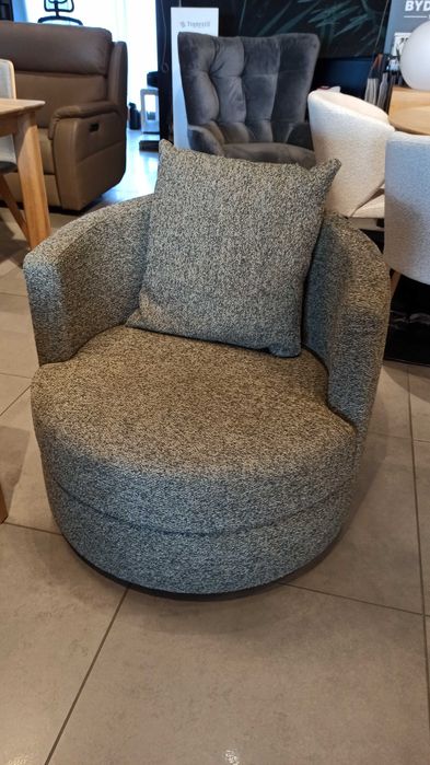 -45% fotel obrotowy Oval z ekspozycji