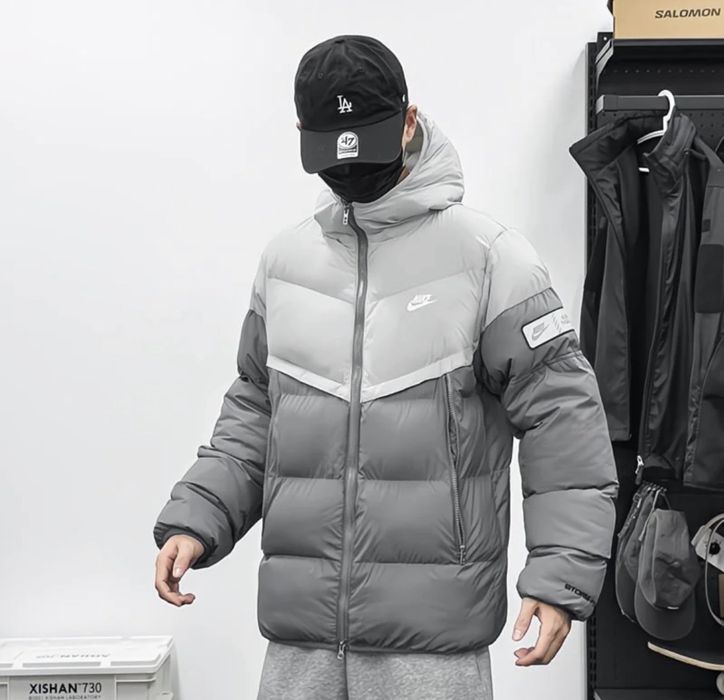 Куртки Nike Storm Fit Air Max