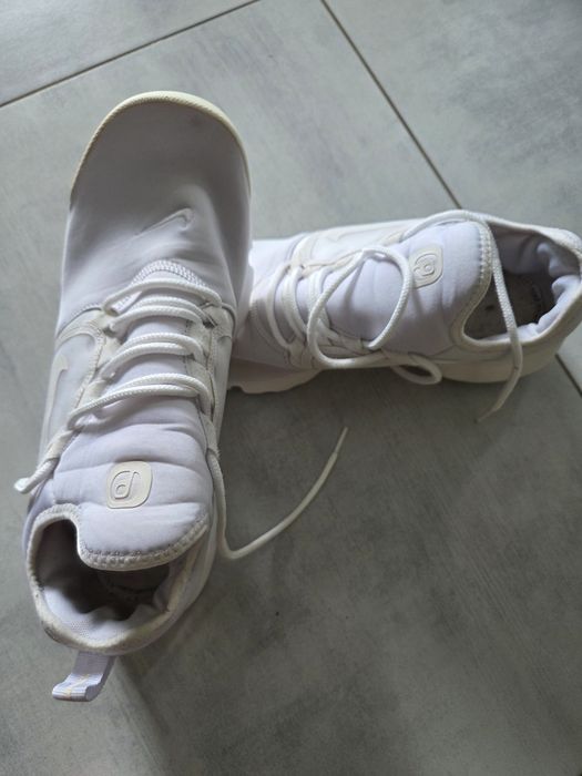 Кросівки Nike 42 розмір 27.5 см- 28 см