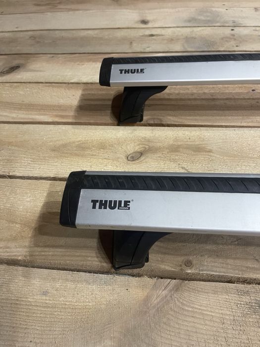Багажник Thule на рейлінги Jeep