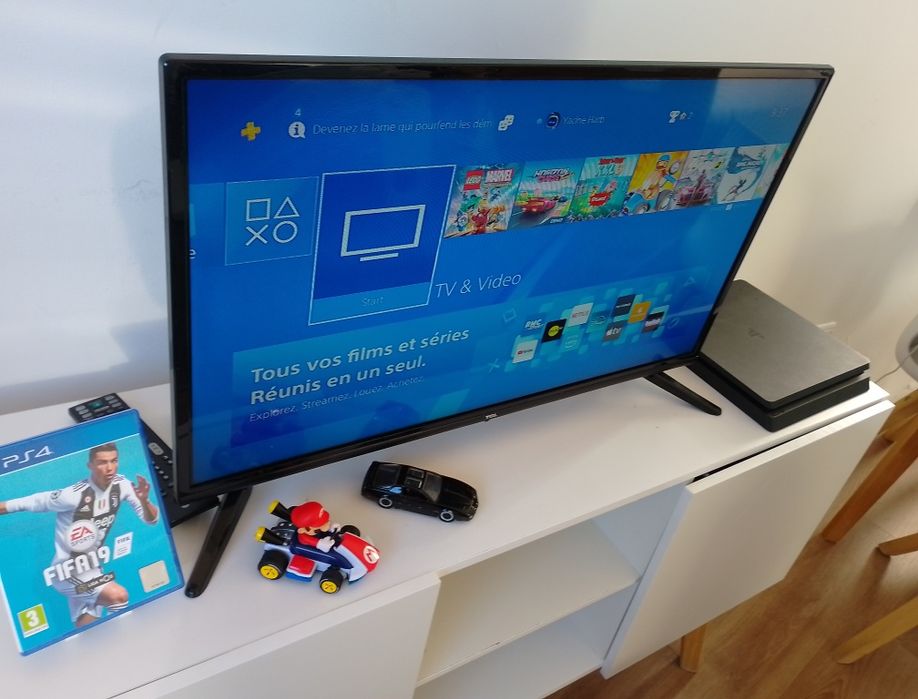 Oportunidade Playstation 4 Slim com Caixa Comando Original e jogos