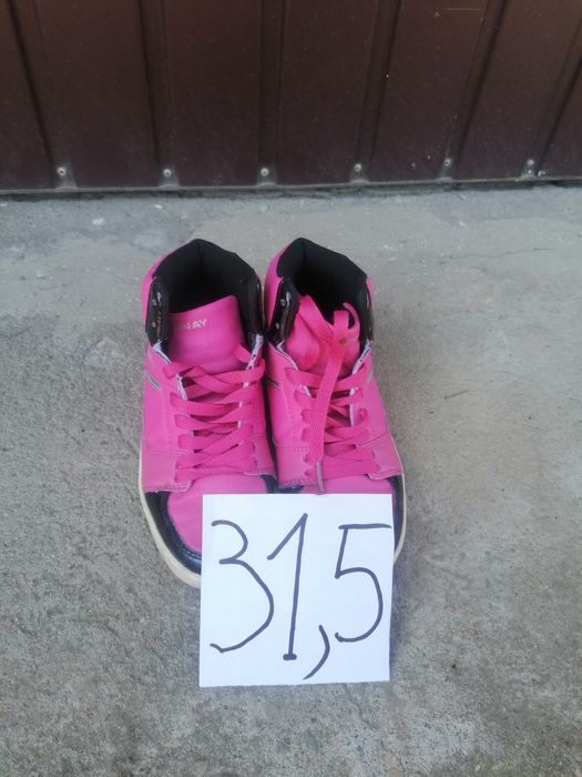 Buty na dziewczynkę 12 par.