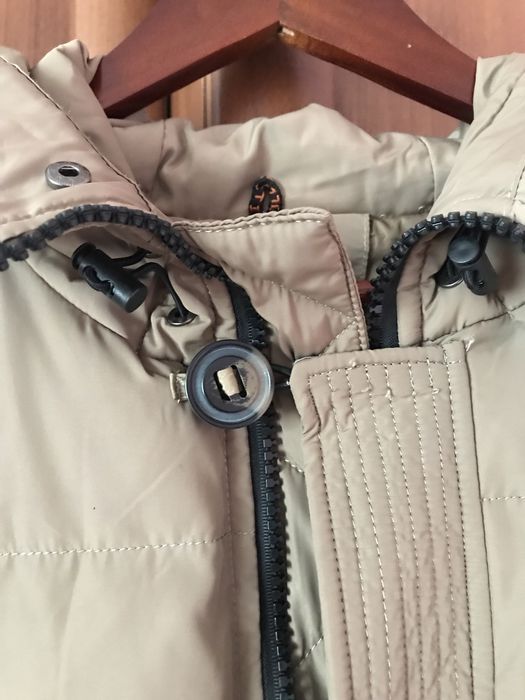 Куртка -пуховик