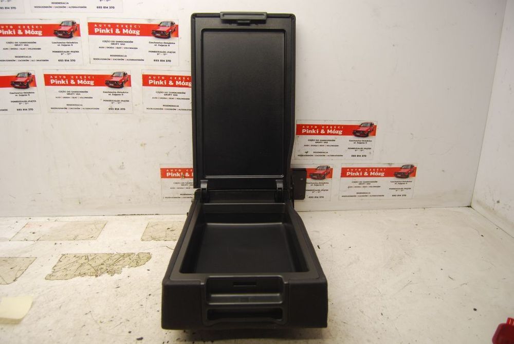 PODŁOKIETNIK KANAPY TYŁ TYLNEJ AUDI A4 B6 B7 SEDAN KOMBI