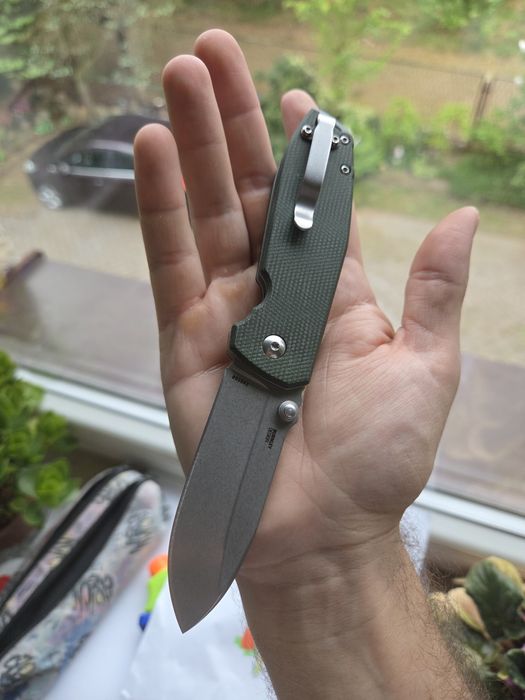 CRKT squid XM button lock