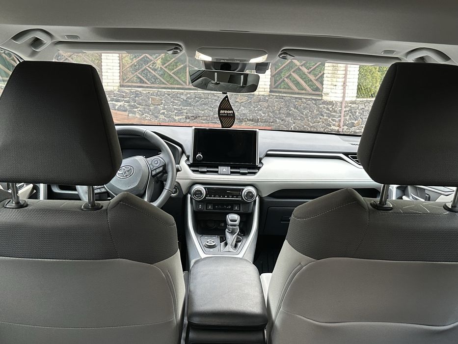 Toyota rav4 hybrid 2024