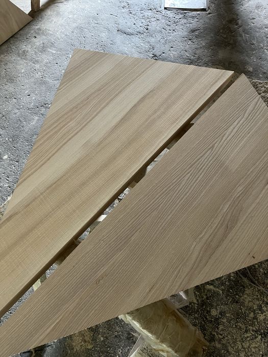 Сходи та підсходинки з масиву дерева від виробника