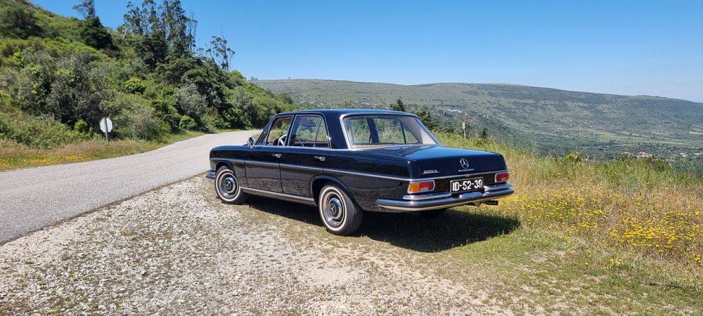 Aluguer viaturas clássicas com motorista