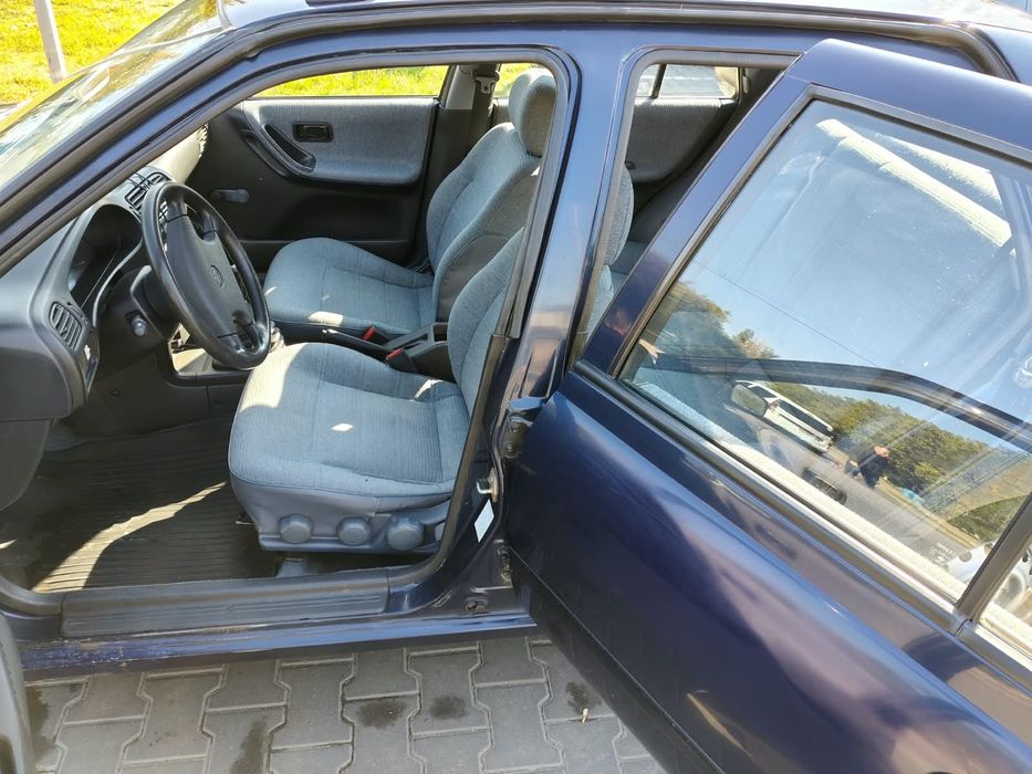 Продам Nissan Sunny 1991 года дізель в прекрасному стані