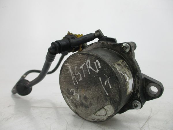 Depressor dos travões / bomba de vácuo OPEL Astra H Hatchback (L48)