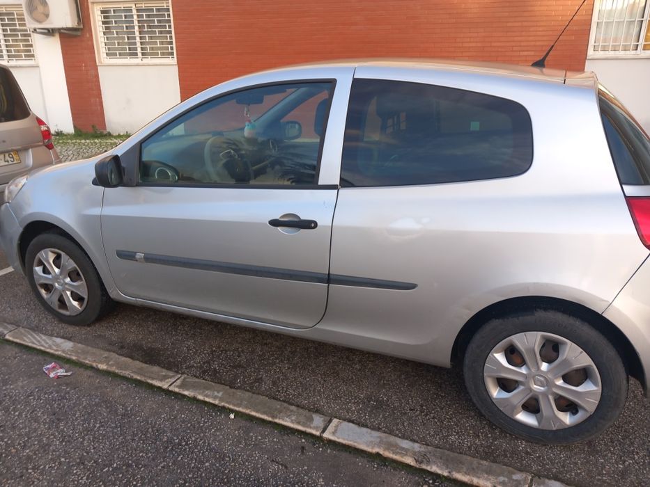 vendo carro em bom estado Renault Clio