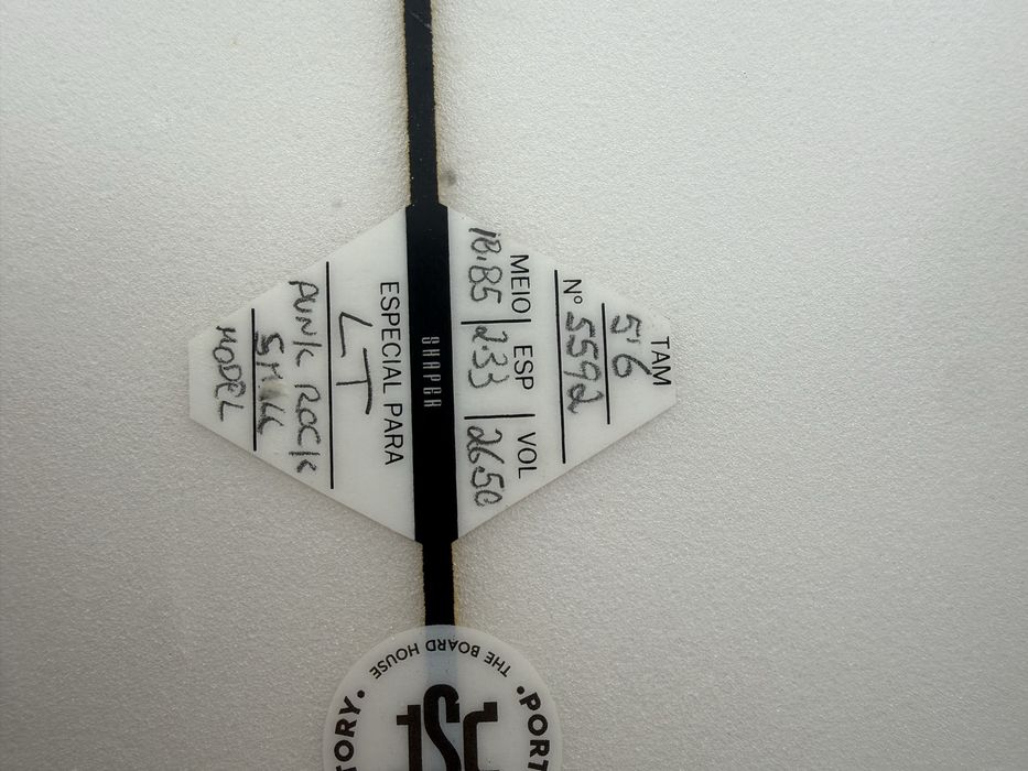 Prancha performance swallow tail, 5,6” 26.5L