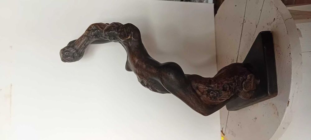 Esculturas assinadas de carlos nazareth
