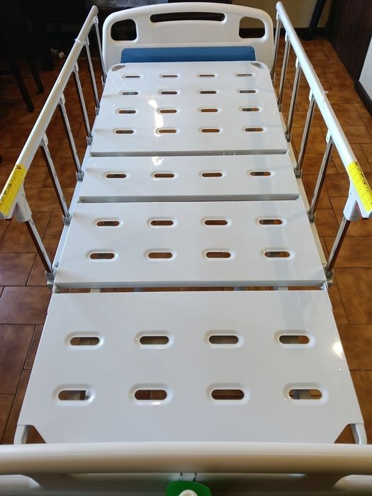 Cama articulada tipo Hospital