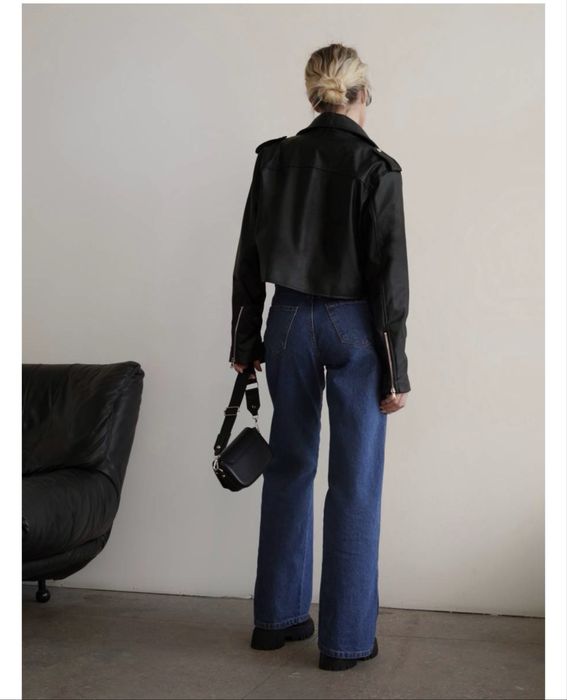 Укорочена шкіряна куртка