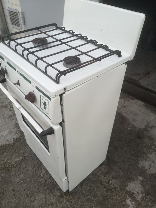 Продам газовую печь бу