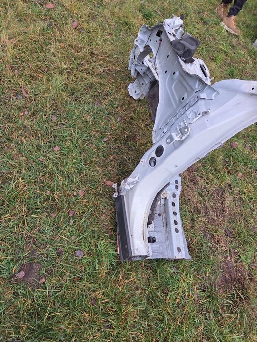 Ćwiartka przednia lewa Toyota Rav 4