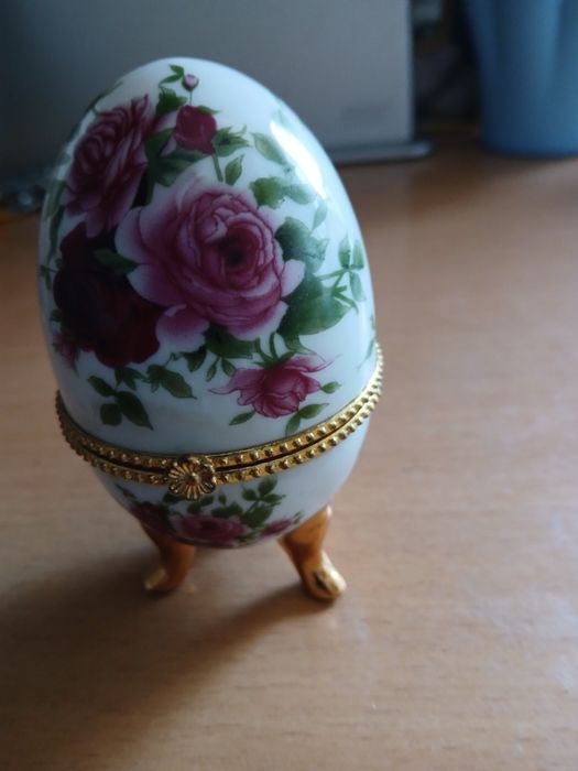 Puzderko, jajko porcelanowe N linoge. Duże.