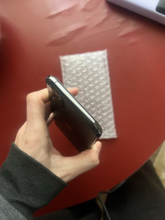 Айфон 11 про макс 512 гігабайт гарний стан