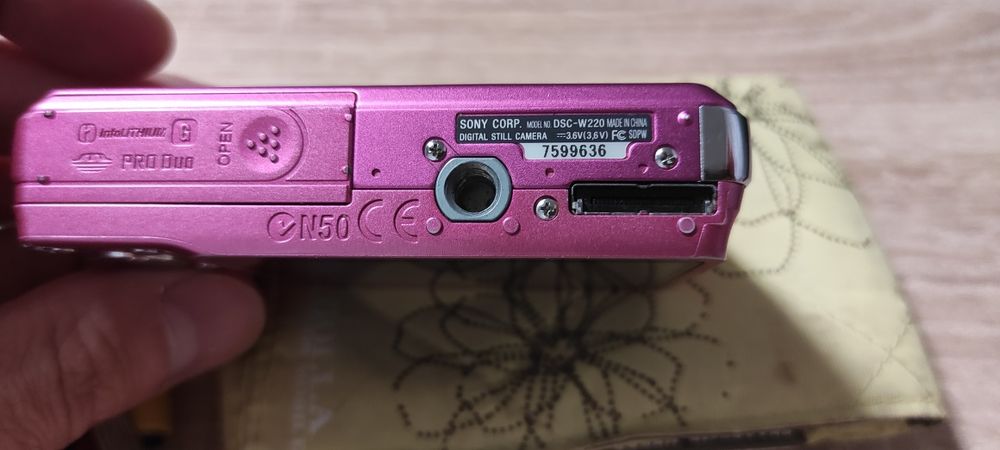 Фотоаппарат Sony Cybershot DSC-W220 12.1 МП