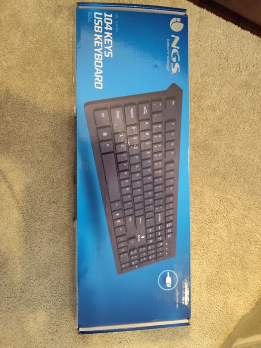 Teclado NGS com ligação USB