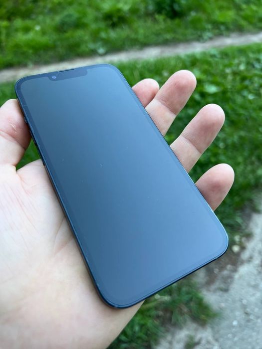 Продам iphone 13