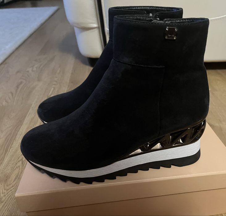 Жіночі ботільйони з натуральної замші, розмір 39 ,довжина устілки 26см