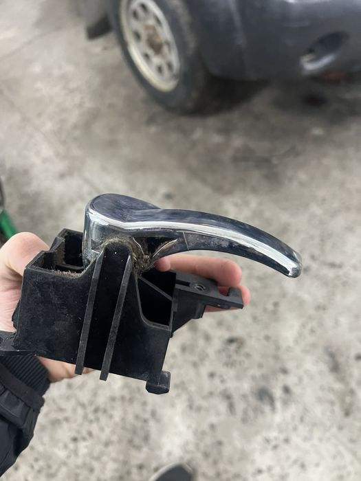 Ручка дверей внутрішня Ручка салону Nissan Navara D40 Pathfinder R51