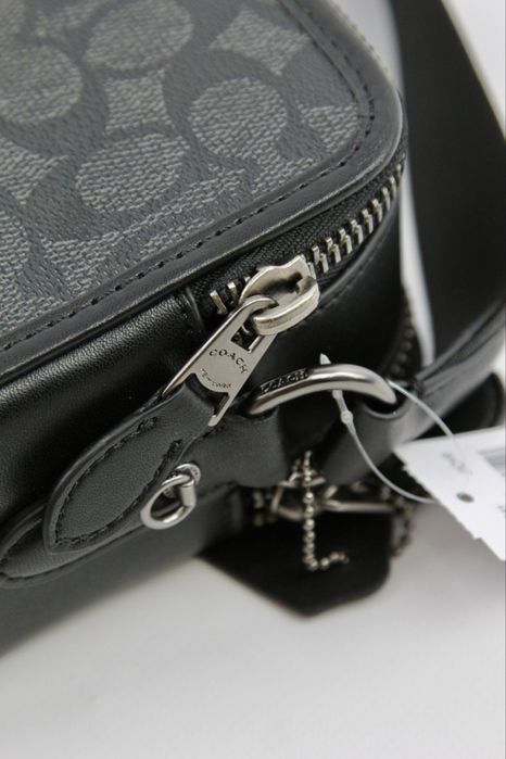 Оригінал! Чоловіча сумка Coach натуральна шкіра ( Lacoste, Hugo Boss)