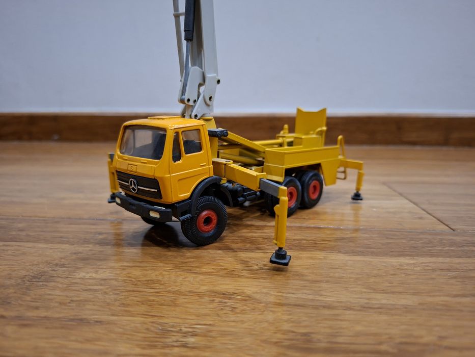Model Conrad 3080 Pompa do betonu Mercedes 1:50 | Metal W. Germany