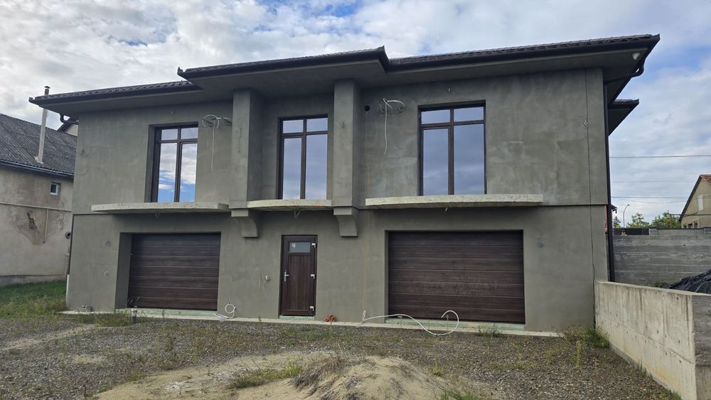 Продам будинок новобудову центральна частина