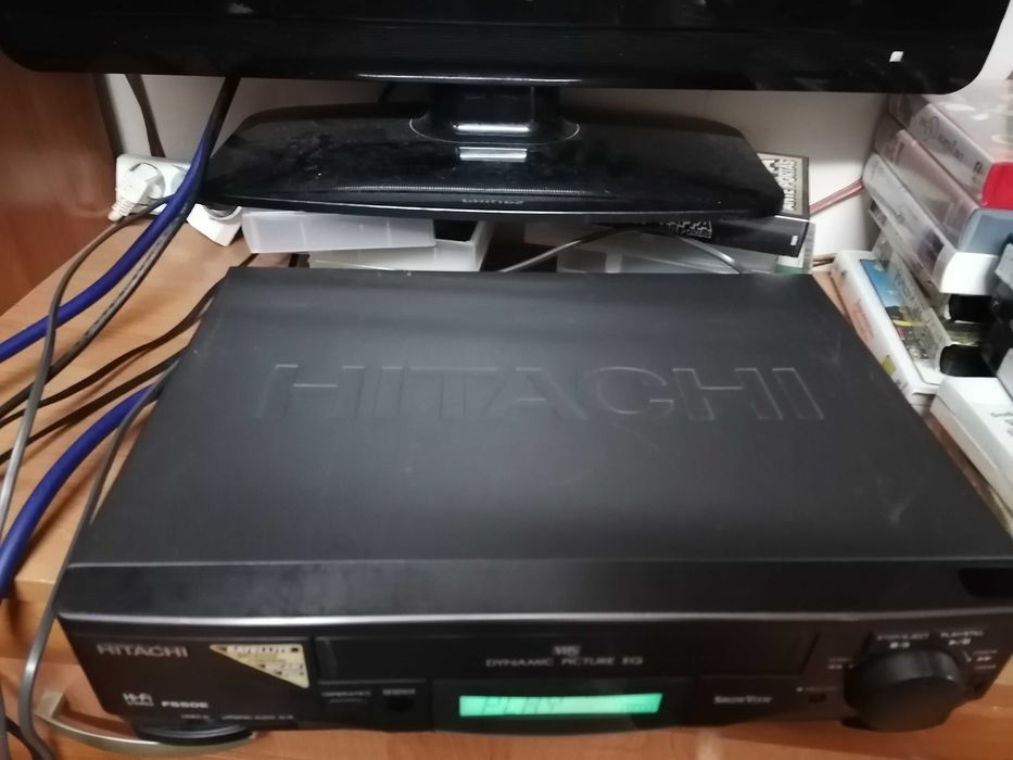 Magnetowid VHS Hitachi VT-F550E HI-FI Stereo pilot
