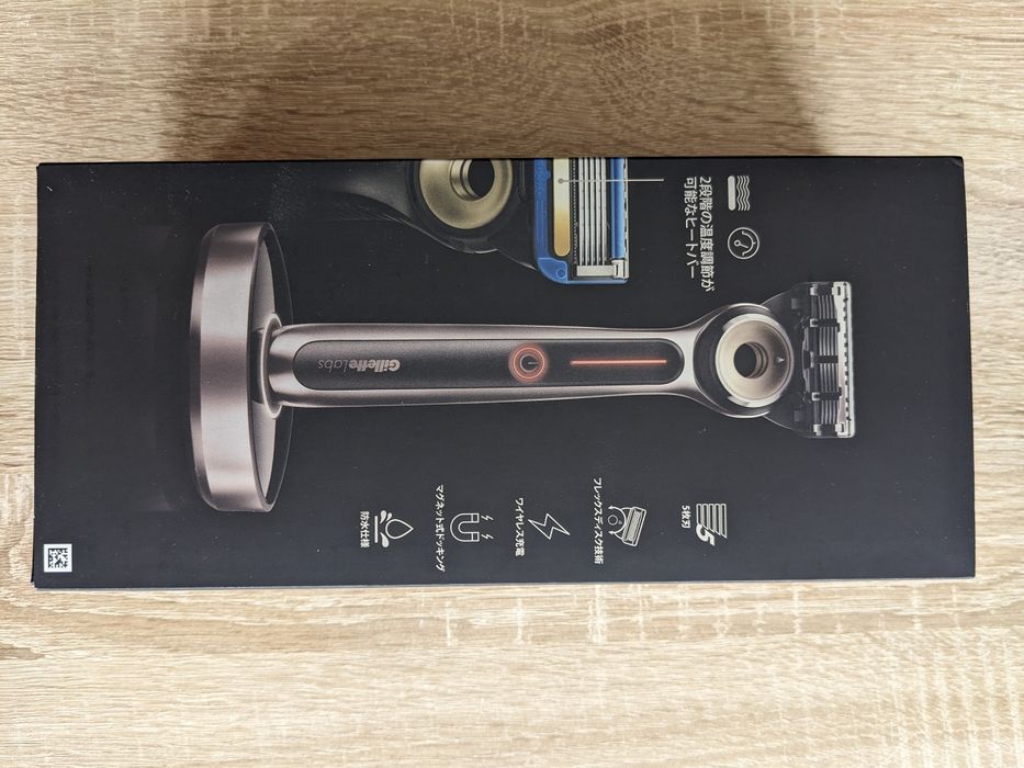 GilletteLabs Heated Razor (Japan)