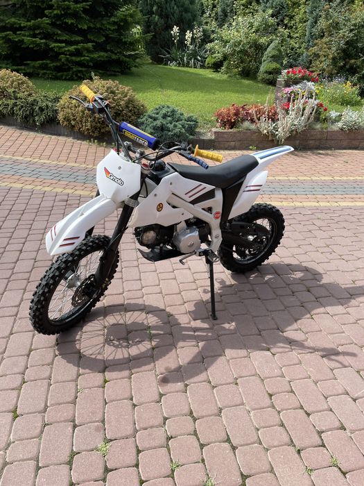 sprzedam crossa kxd 125