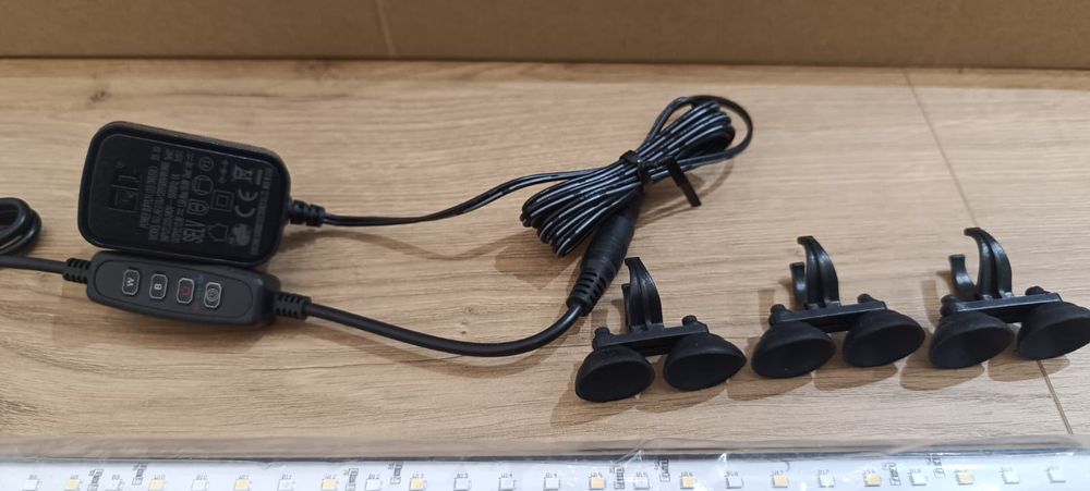 Wodoodporna lampa LED do akwarium z timerem 112 cm