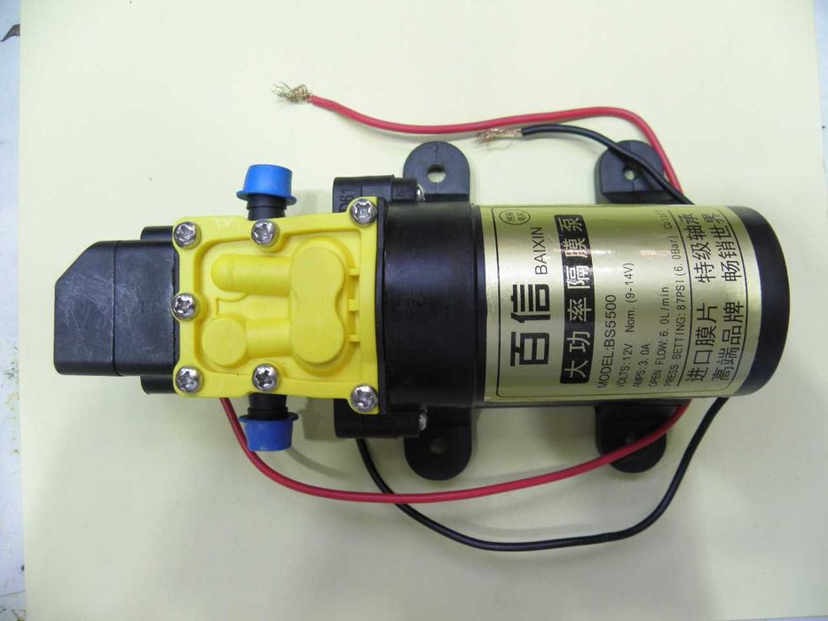 Водяний насос 6л/хв, 12В для обприскувача, з датчиком вимкнення